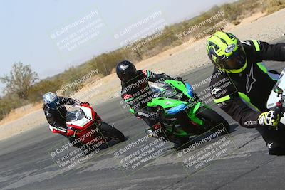 media/Mar-28-2022-Superbike Trackdays (Mon) [[b8603d0f67]]/Open Track Time/Turn 3 Inside/